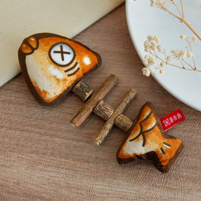 Wooden Fishbone Chew Toy for Cats