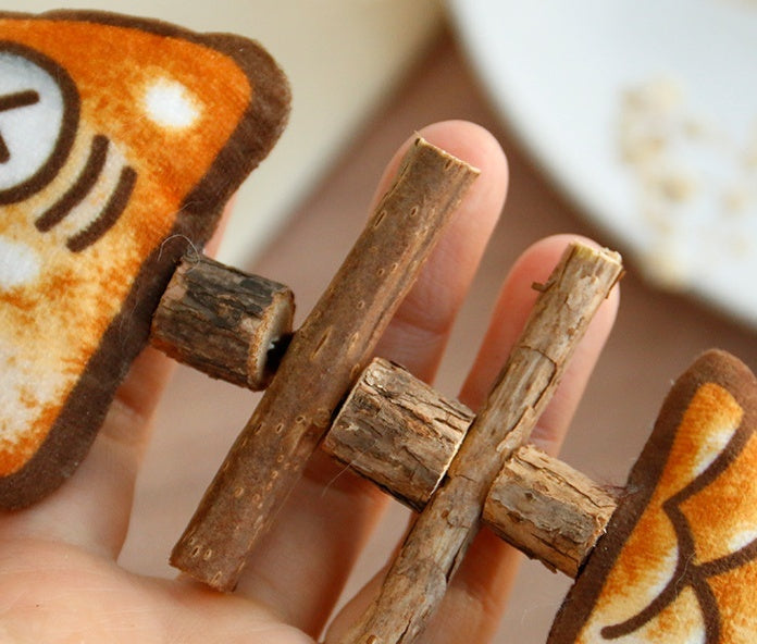 Wooden Fishbone Chew Toy for Cats